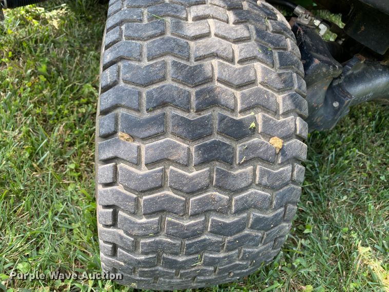 image for item HE9761 2003 John Deere 1600 Turbo lawn mower