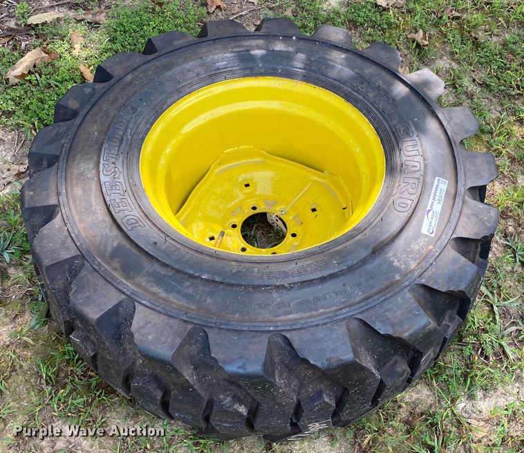 image for item HE9777 Density 15-19.5NHS tire