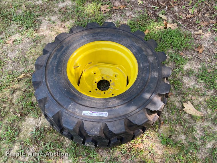 image for item HE9777 Density 15-19.5NHS tire