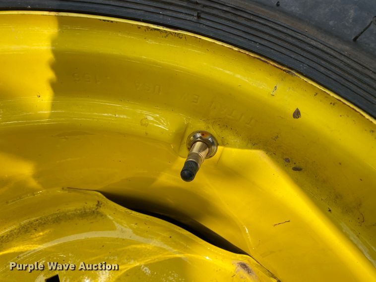 image for item HE9777 Density 15-19.5NHS tire