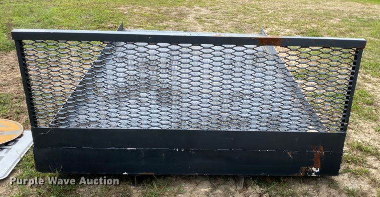 image for item HE9780 Flatbed
