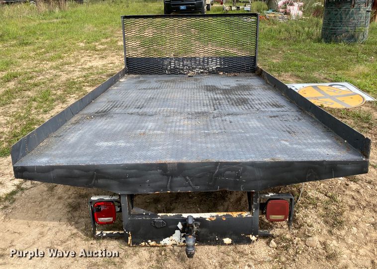 image for item HE9780 Flatbed