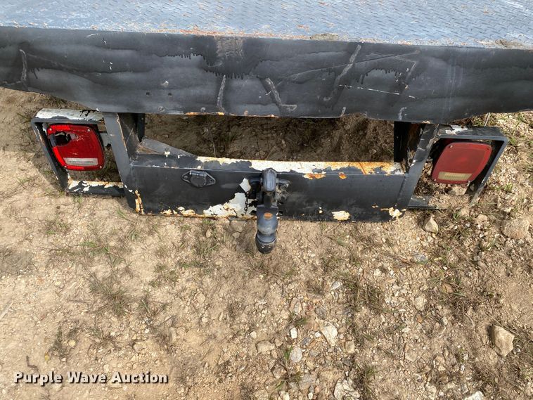 image for item HE9780 Flatbed