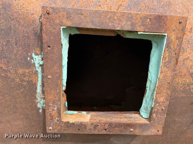 image for item HE9781 Under ground tank