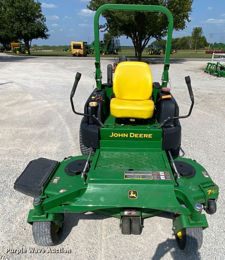image for item HE9783 2013 John Deere 997 ZTR lawn mower