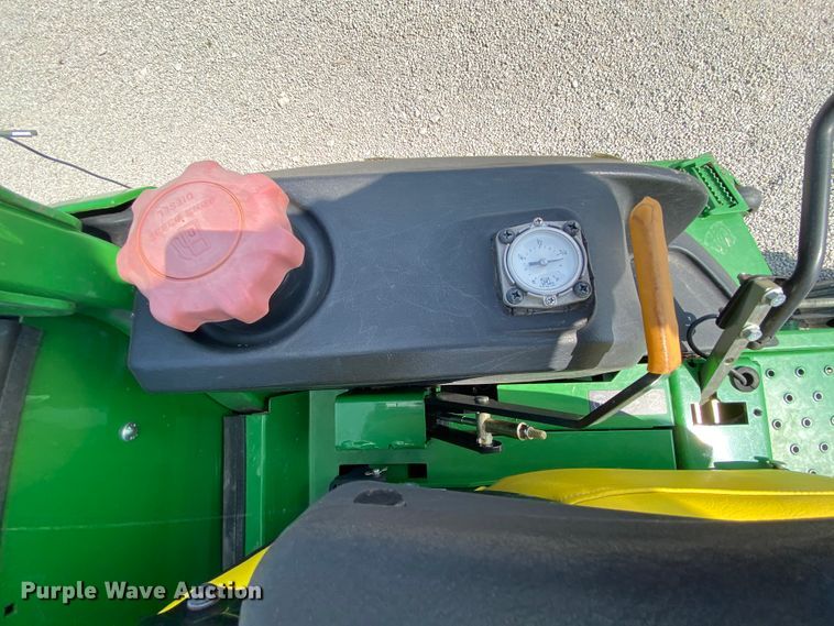 image for item HE9783 2013 John Deere 997 ZTR lawn mower