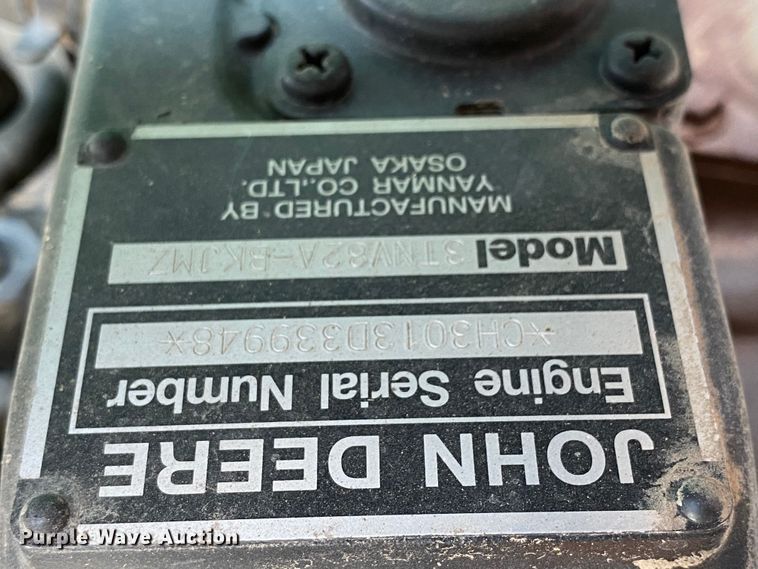 image for item HE9783 2013 John Deere 997 ZTR lawn mower