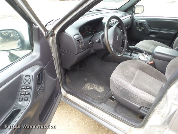 image for item HF9543 2001 Jeep Grand Cherokee  SUV