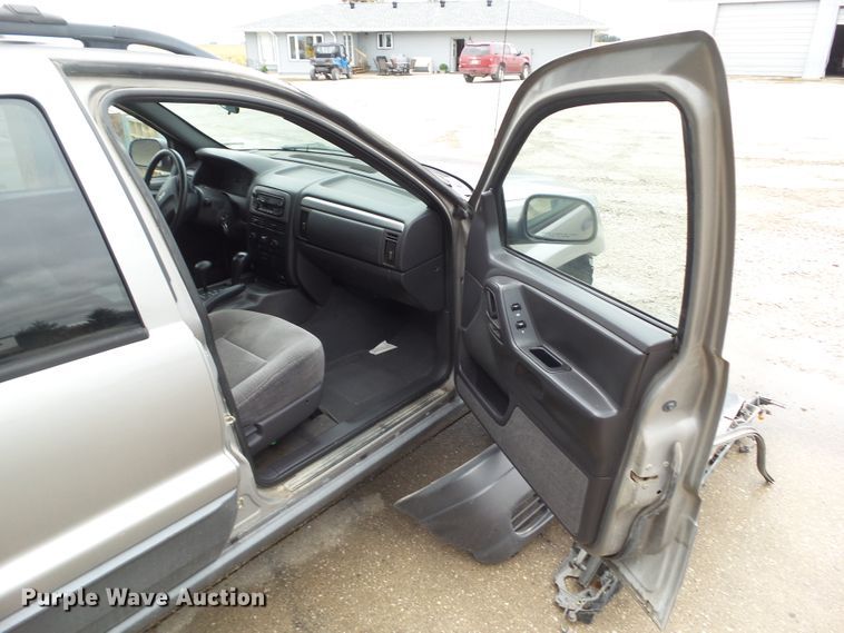 image for item HF9543 2001 Jeep Grand Cherokee  SUV