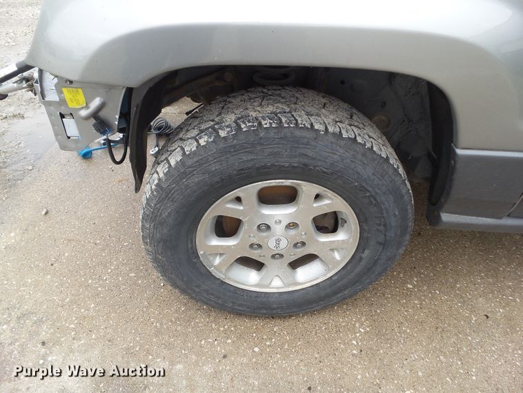 image for item HF9543 2001 Jeep Grand Cherokee  SUV