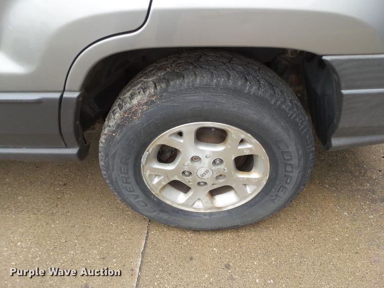 image for item HF9543 2001 Jeep Grand Cherokee  SUV