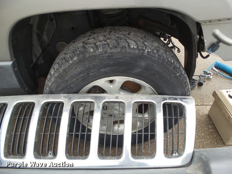 image for item HF9543 2001 Jeep Grand Cherokee  SUV