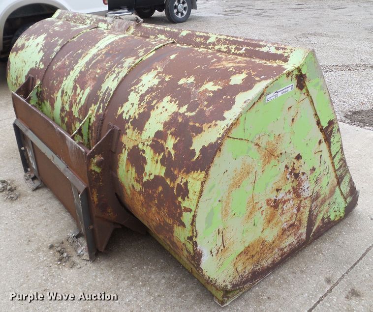 image for item HF9546 8'W loader bucket