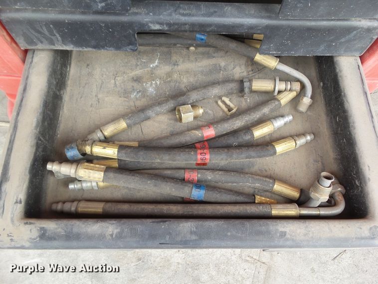 image for item HF9551 Sun Electric Motor Vac EEFS100B Carbon Clean fuel system service system