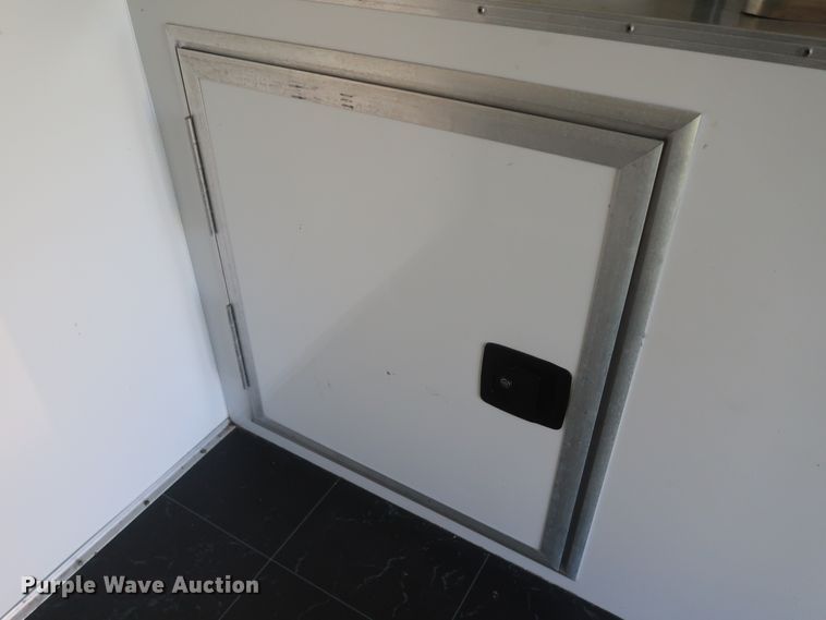 image for item HJ9331 2010 LEE LT-28 food service vending concession trailer