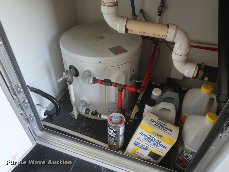 image for item HJ9331 2010 LEE LT-28 food service vending concession trailer