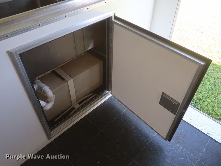 image for item HJ9331 2010 LEE LT-28 food service vending concession trailer