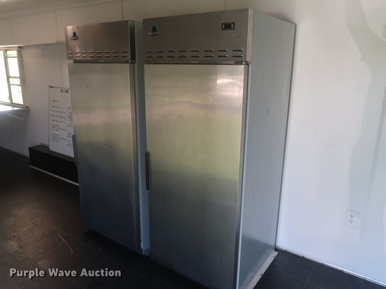 image for item HJ9331 2010 LEE LT-28 food service vending concession trailer