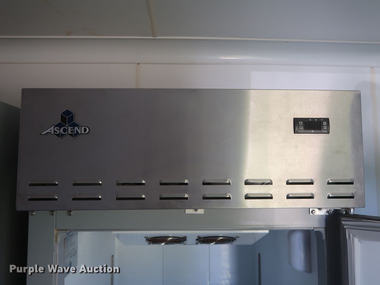 image for item HJ9331 2010 LEE LT-28 food service vending concession trailer