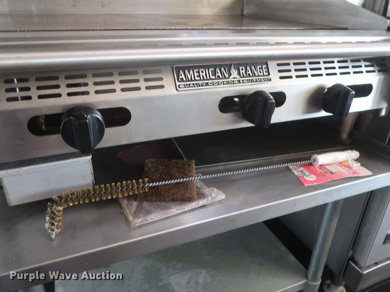 image for item HJ9331 2010 LEE LT-28 food service vending concession trailer