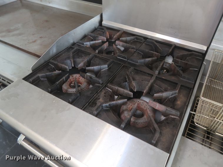 image for item HJ9331 2010 LEE LT-28 food service vending concession trailer