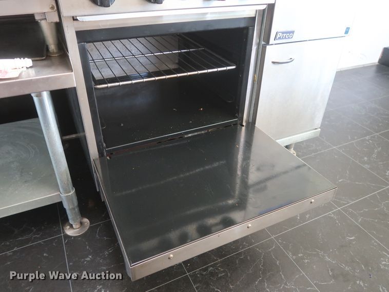 image for item HJ9331 2010 LEE LT-28 food service vending concession trailer