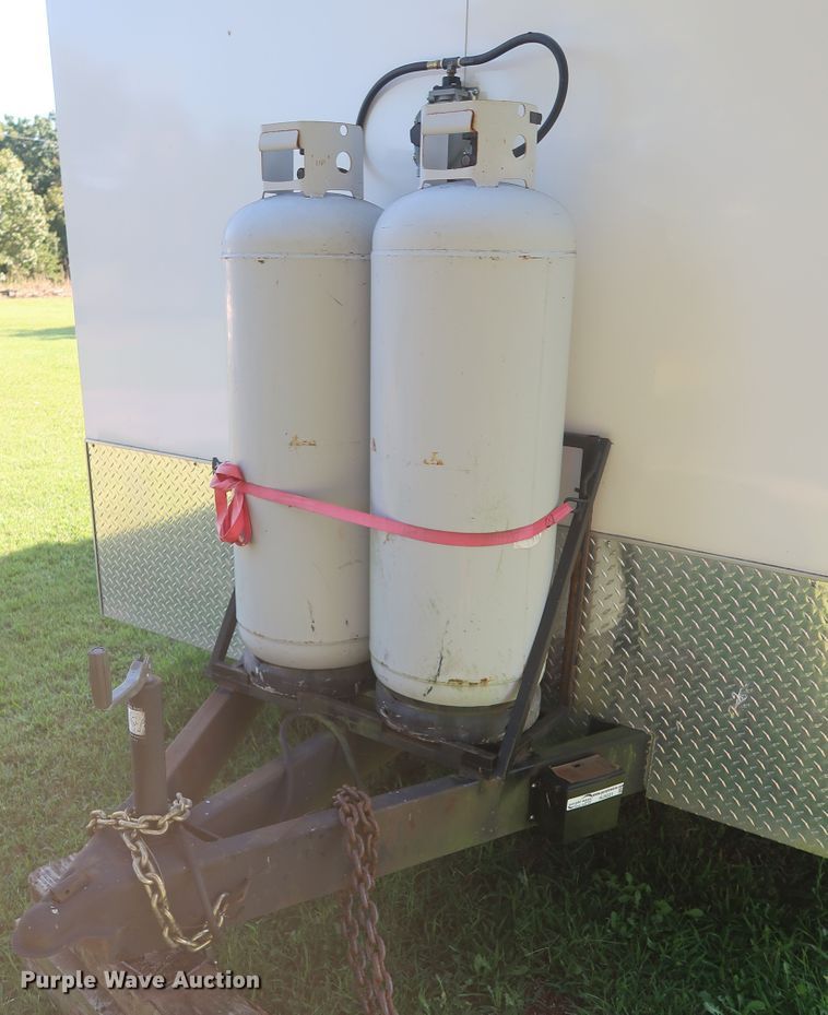 image for item HJ9331 2010 LEE LT-28 food service vending concession trailer