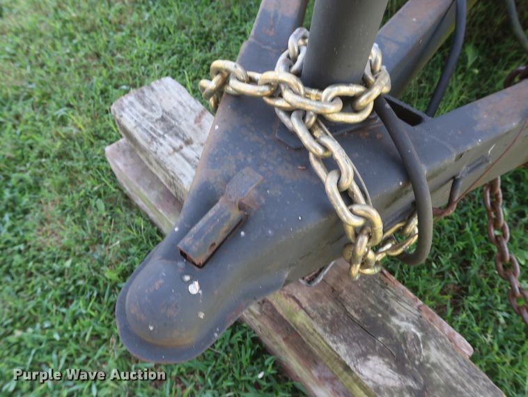 image for item HJ9331 2010 LEE LT-28 food service vending concession trailer