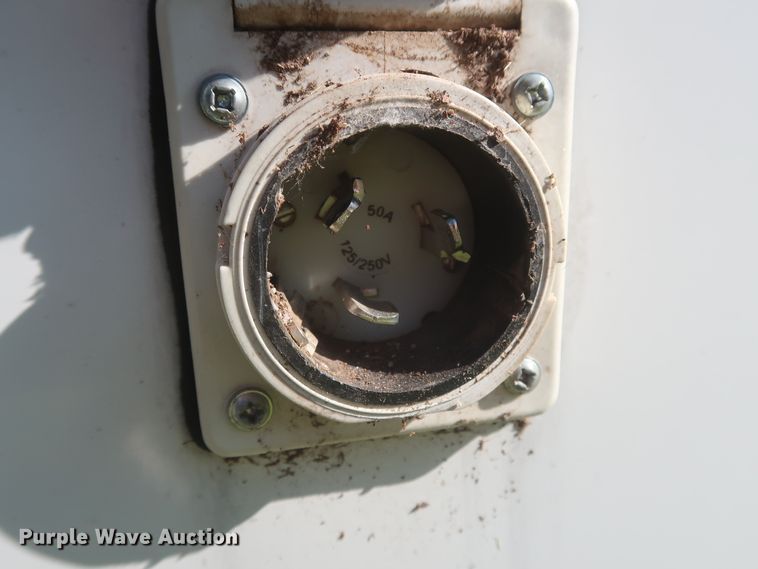 image for item HJ9331 2010 LEE LT-28 food service vending concession trailer