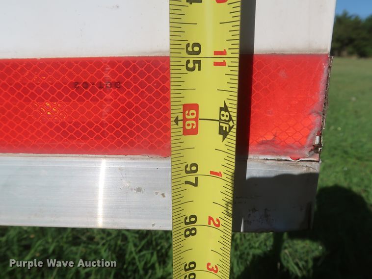 image for item HJ9331 2010 LEE LT-28 food service vending concession trailer