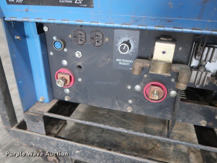 image for item HJ9372 Miller Syncrowave 250 constant current AC/DC arc welder