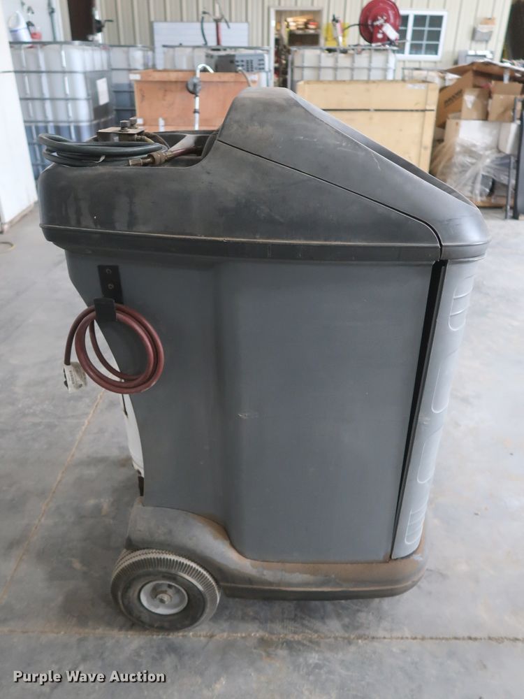 image for item HJ9391 Robinair Cooltech 34800 2K refrigerant service station