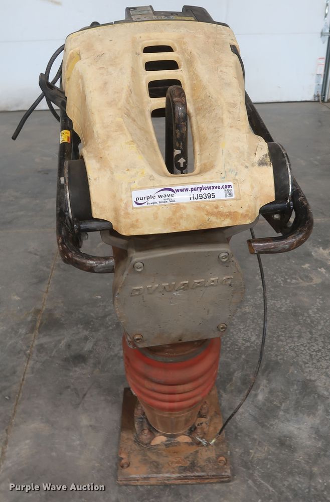 image for item HJ9395 Dynapac LT6000 plate compactor