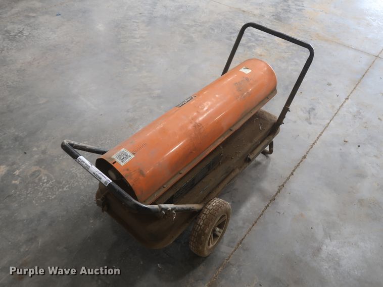 image for item HJ9396 Dayton 3VE51G oil-fired heater