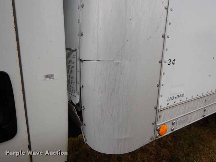 image for item HJ9586 2003 International 4300  box truck