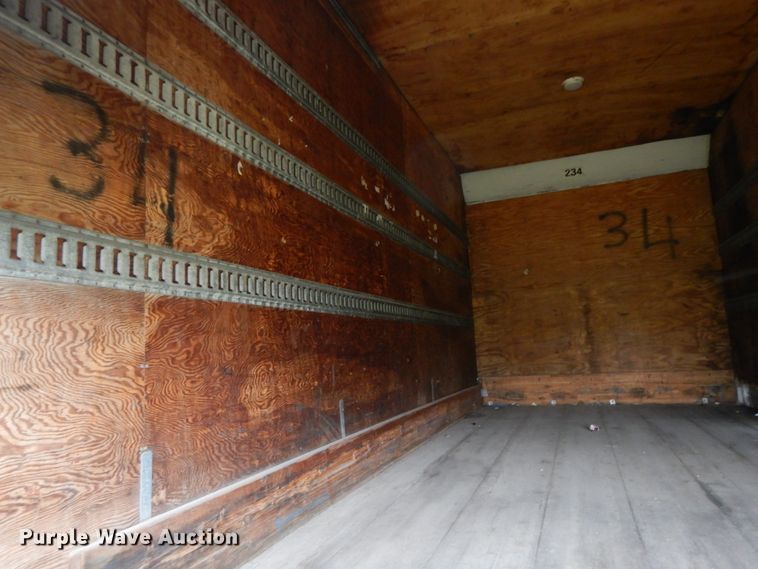 image for item HJ9586 2003 International 4300  box truck