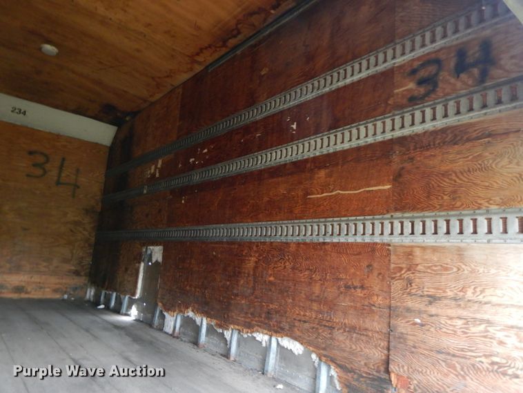 image for item HJ9586 2003 International 4300  box truck