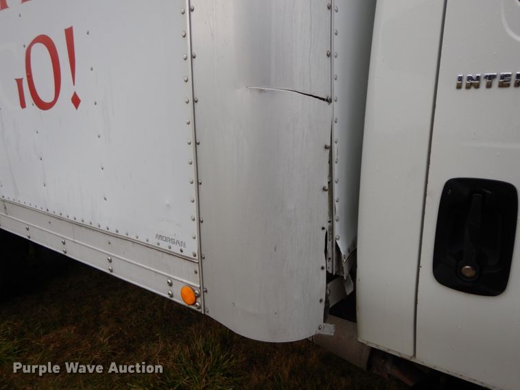 image for item HJ9586 2003 International 4300  box truck