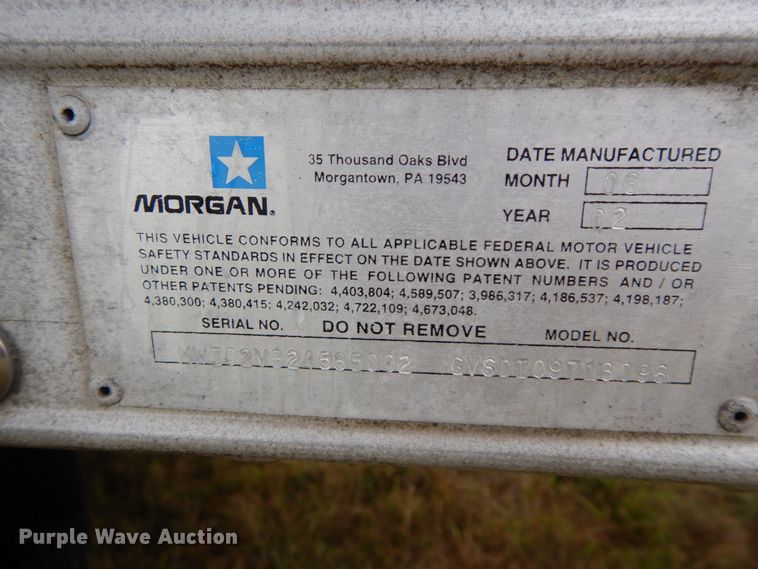 image for item HJ9586 2003 International 4300  box truck