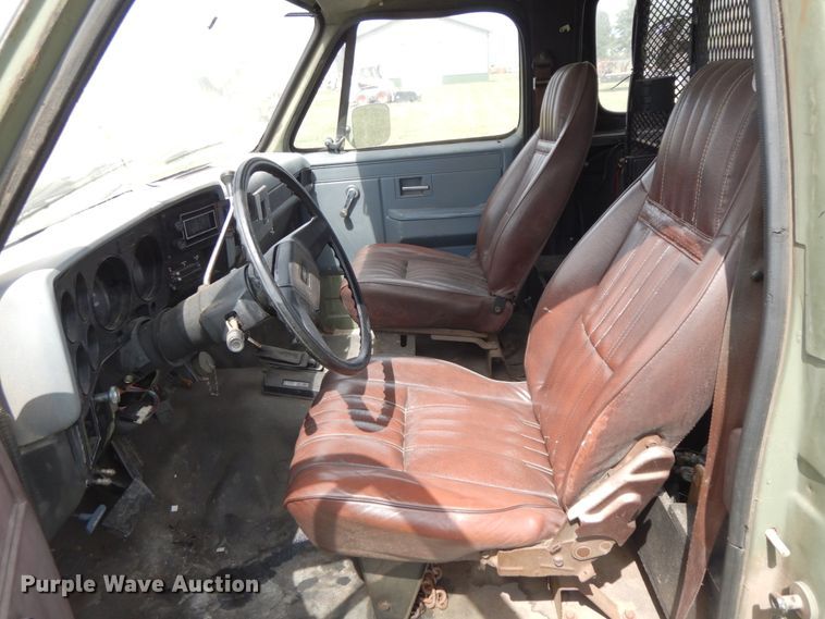 image for item HJ9605 1984 Chevrolet D10 Military Blazer  SUV