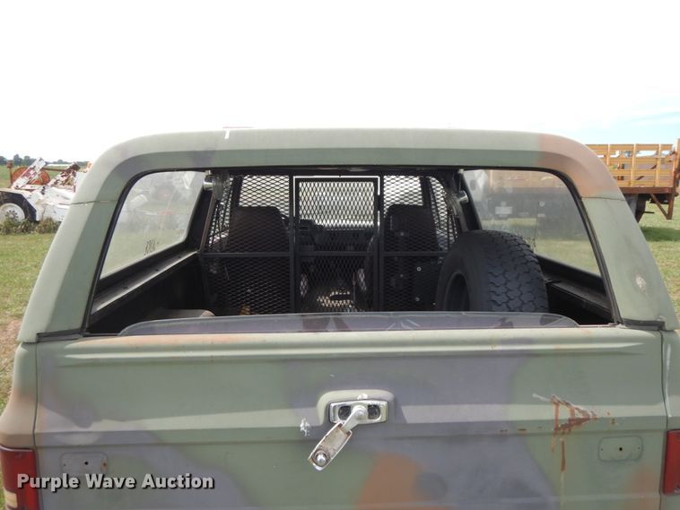 image for item HJ9605 1984 Chevrolet D10 Military Blazer  SUV