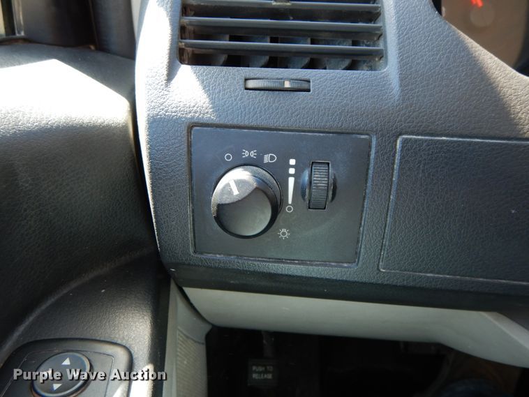 image for item HJ9617 2008 Dodge Grand Caravan  van