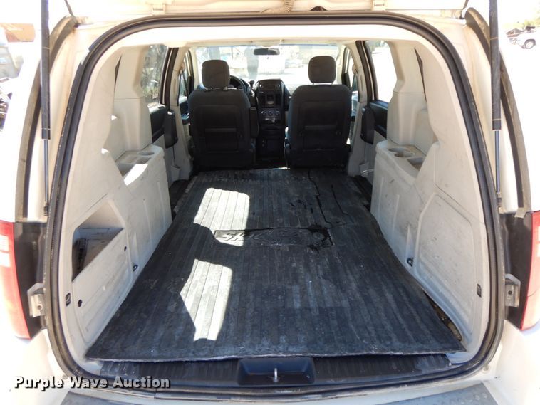 image for item HJ9617 2008 Dodge Grand Caravan  van