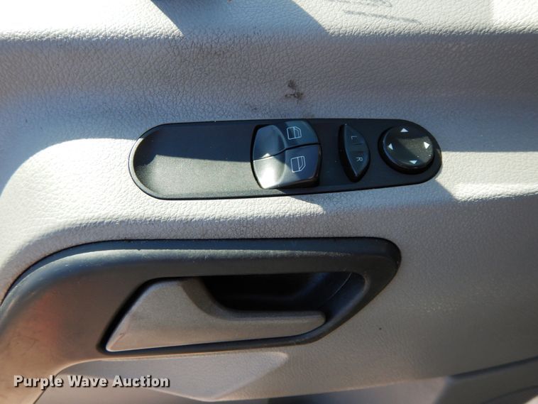 image for item HJ9619 2007 Dodge Sprinter 3500  shuttle bus