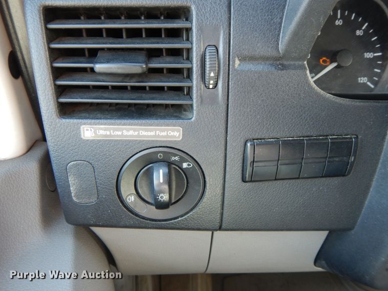 image for item HJ9619 2007 Dodge Sprinter 3500  shuttle bus