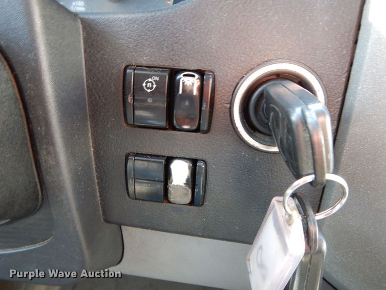 image for item HJ9619 2007 Dodge Sprinter 3500  shuttle bus