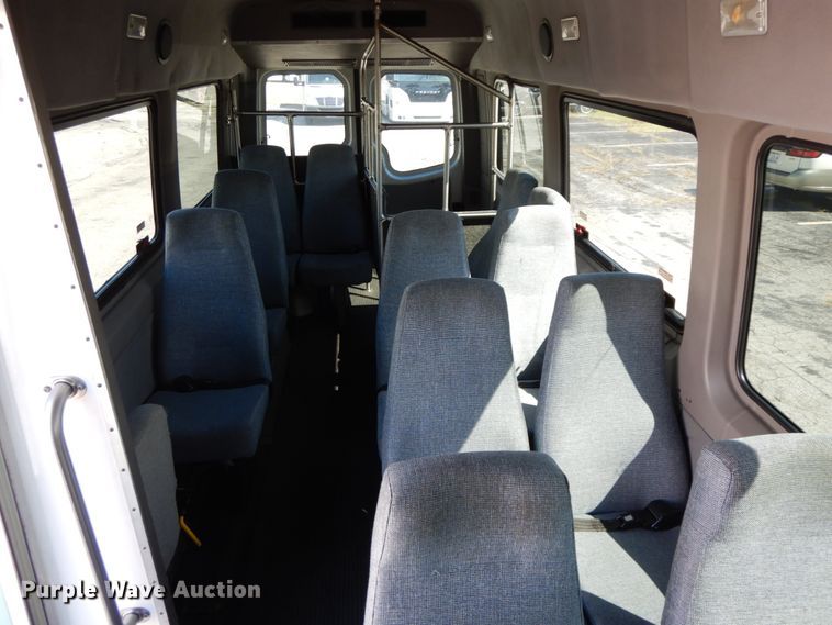 image for item HJ9619 2007 Dodge Sprinter 3500  shuttle bus