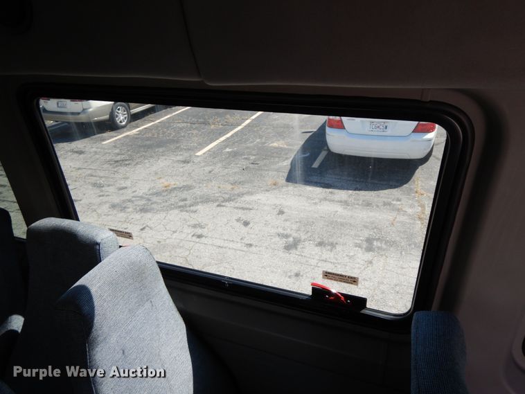 image for item HJ9619 2007 Dodge Sprinter 3500  shuttle bus