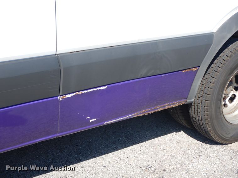 image for item HJ9619 2007 Dodge Sprinter 3500  shuttle bus