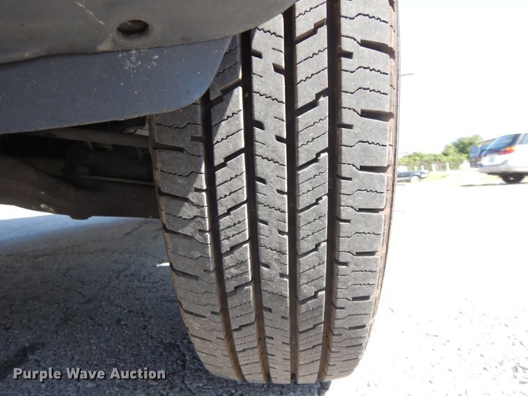 image for item HJ9619 2007 Dodge Sprinter 3500  shuttle bus